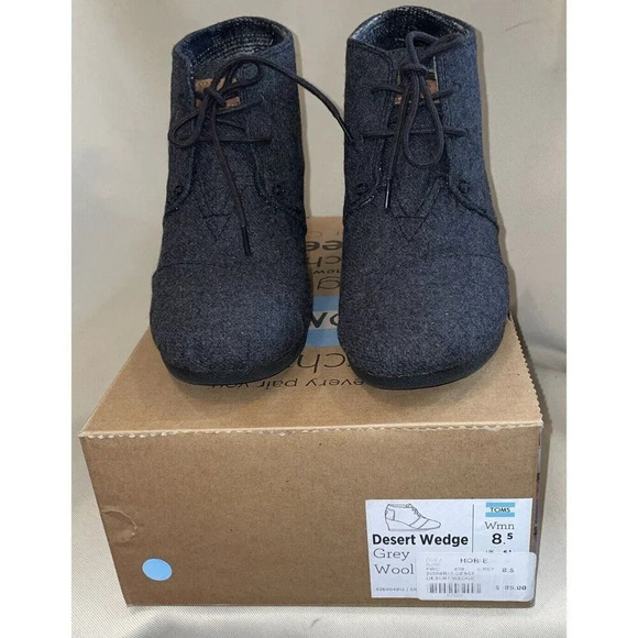 TOMS Desert Wedge Grey Wool Women's Size 8.5 Ankle Boots Lace Up BOX Winter - Picture 2 of 6